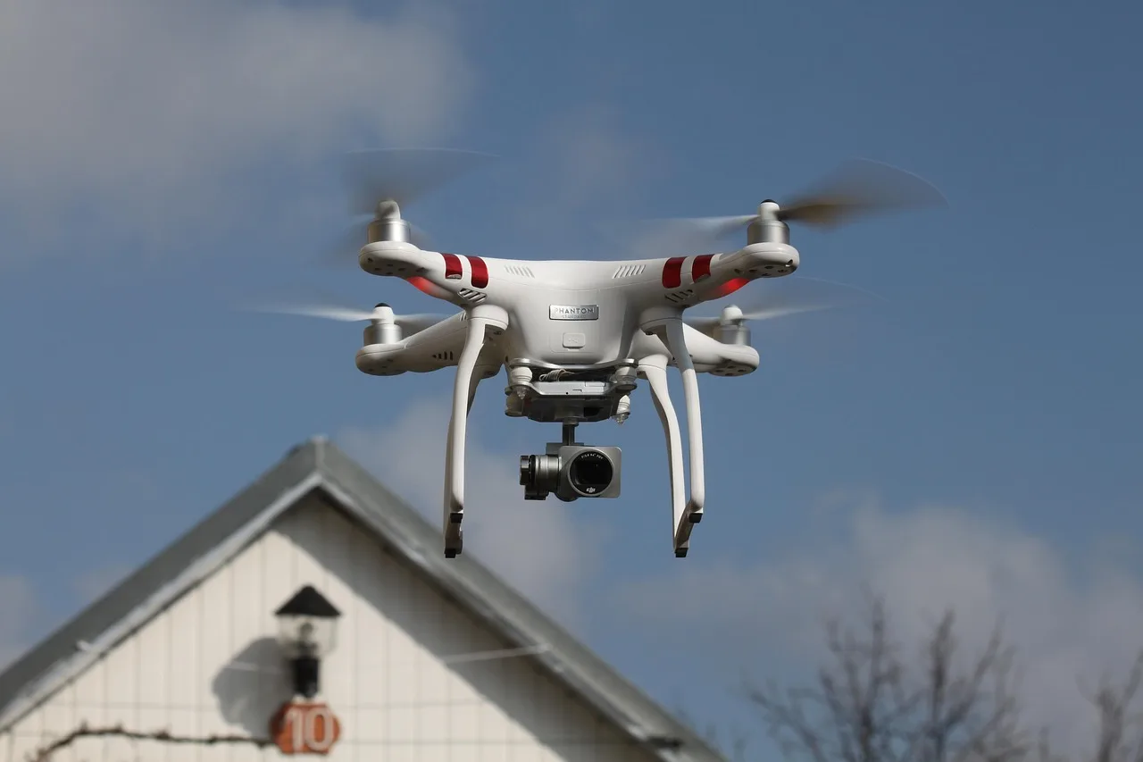 drone, espionage, curiosity, phantom, go pro, camera, fly, filming, drone, drone, drone, drone, drone, go pro. UGC creators: platform models and license basics